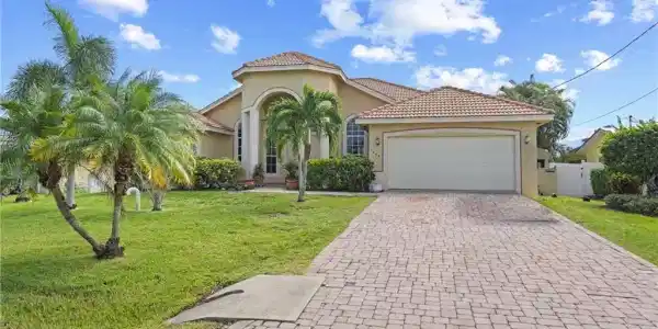 1408 SW Seahawk Way