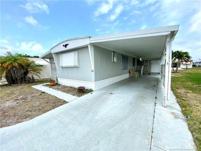 342 NE Tropicalia Lane