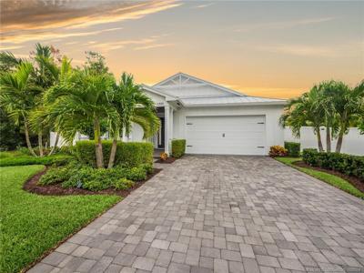 1301 SW Pinewood Court