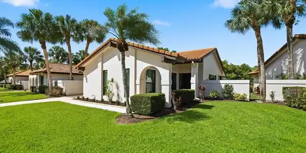 3704 SW Pheasant Run