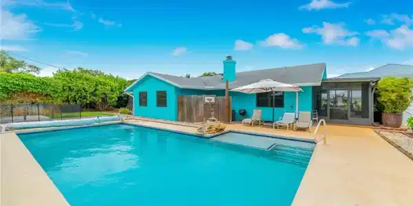 1002 NE Glass Drive