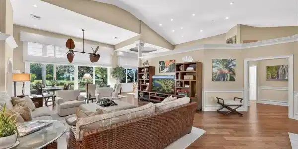 2003 NW Laurel Oak Lane