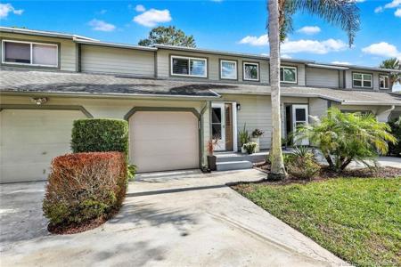 630 NE Wax Myrtle Way