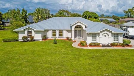 3041 SE Dalhart Road