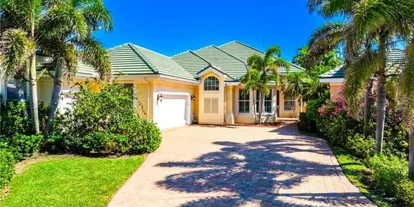 2888 SE Dune Drive