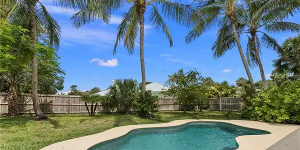 53 N Sewalls Point Road