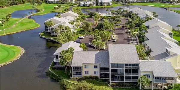 5557 NE Gulfstream Way