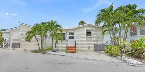 10701 S Ocean Drive