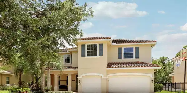 5413 SW Honeysuckle Court