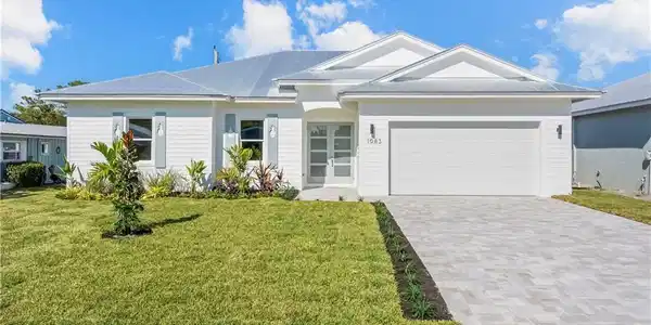 1083 NW 12th Terrace