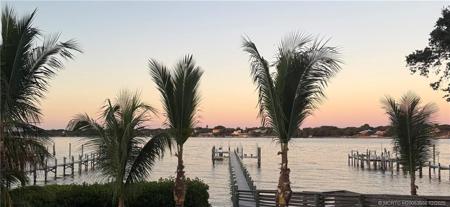 2085 SE Saint Lucie Boulevard