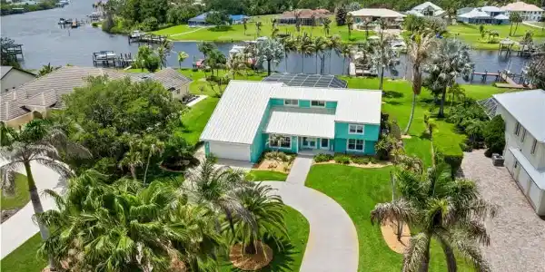 2666 SE Erickson Drive