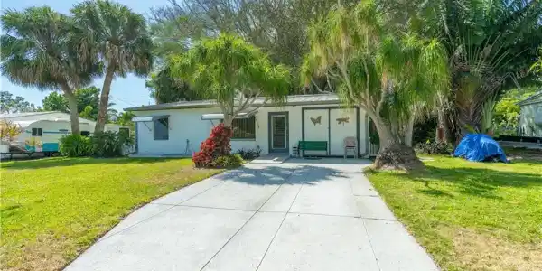 2556 NE Letitia Street