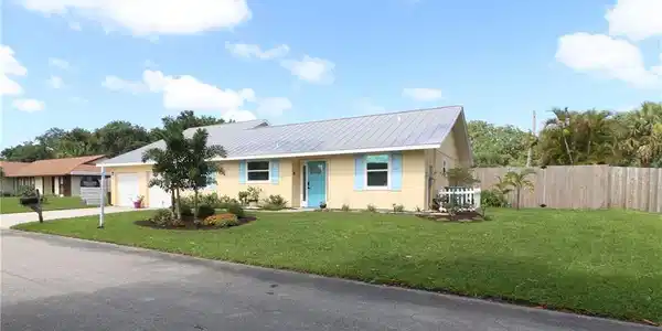 1317 SW 24th Lane SW
