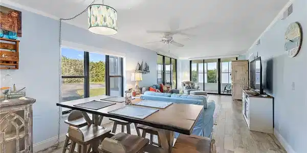 7370 S Ocean Drive
