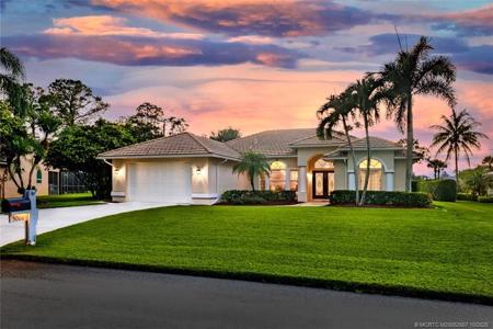 5068 SW Landing Creek Drive