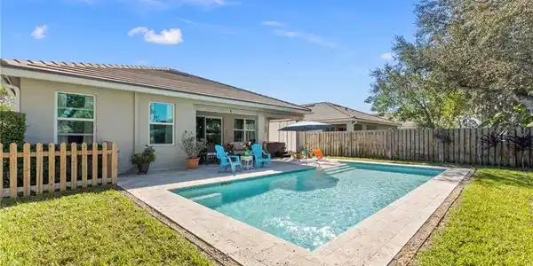 2245 SW Strawberry Terrace