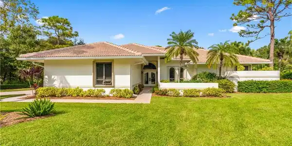 1505 NW Buttonbush Circle