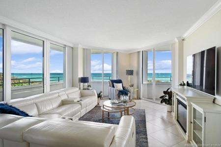 9600 S Ocean Drive