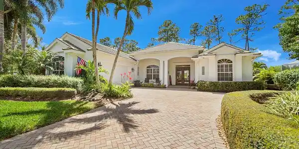 1164 SW Whisper Ridge Trail