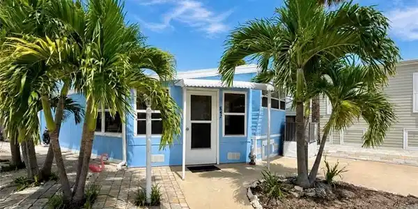 10701 S Ocean Drive