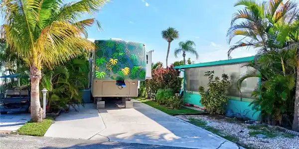 10725 S Ocean Drive
