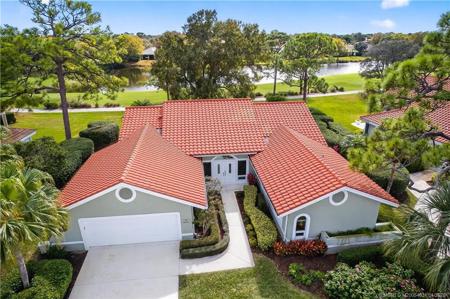 2007 NW Laurel Oak Lane