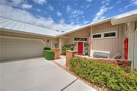 5903 SE Glen Eagle Way