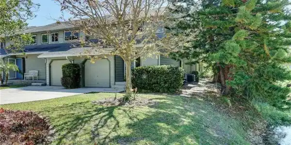 650 NE Wax Myrtle Way