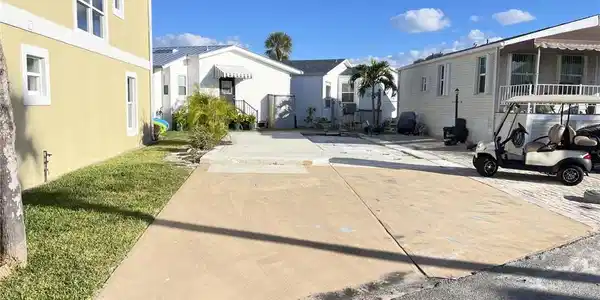105 Nettles Boulevard