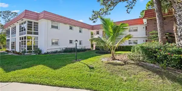 2600 SE Ocean Boulevard