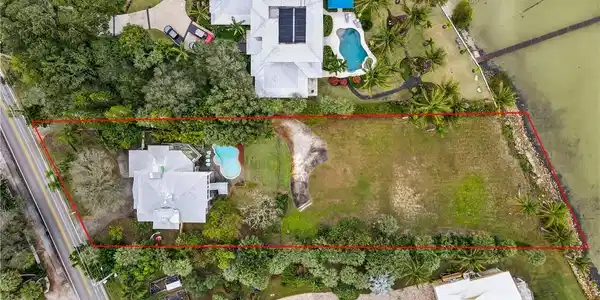 94 N Sewalls Point Road