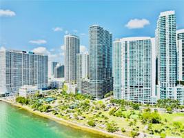 488 NE 18th St Unit 4708