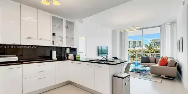 6799 Collins Ave