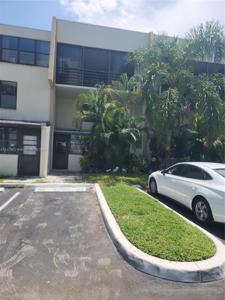 20350 W Country Club Dr