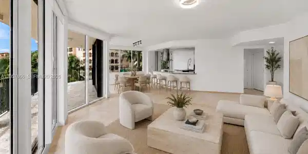 Image 2: VIRTUAL STAGING