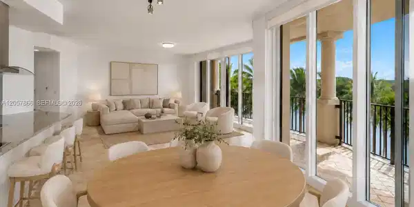 Image 3: VIRTUAL STAGING
