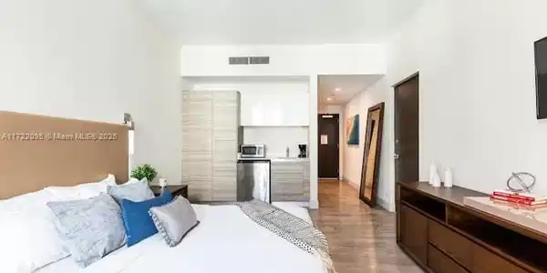 777 N Ocean Dr