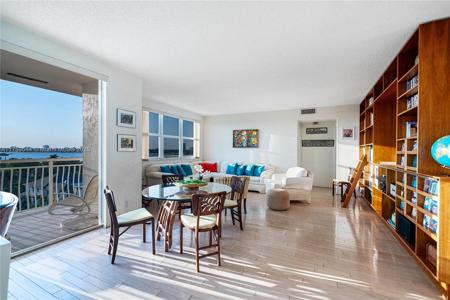 10140 W Bay Harbor Dr