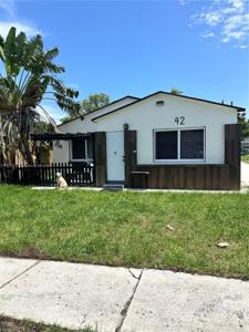 42 SE 10th Ter