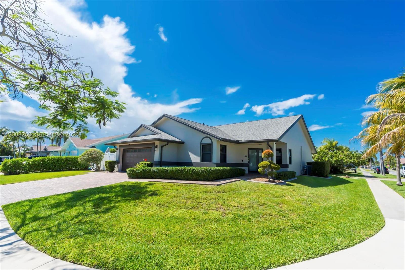 Image 1: Corner lot (8,384 SF)