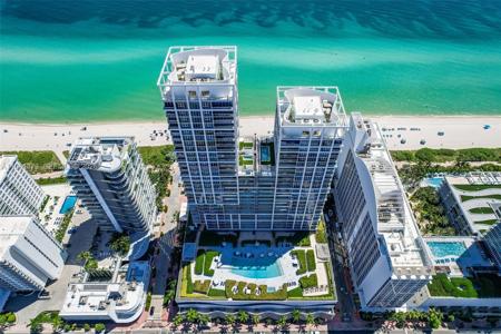 6899 Collins Ave