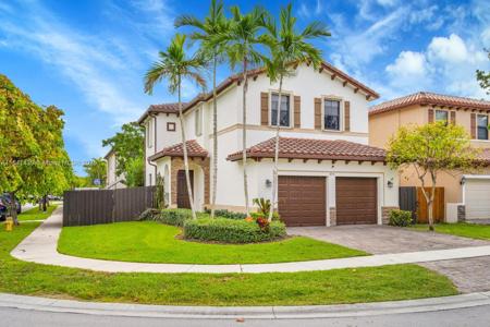 455 SE 34th Ter
