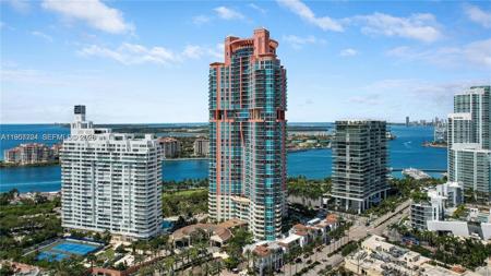 300 S Pointe Dr