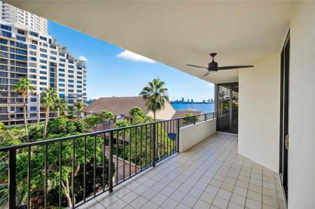 520 Brickell Key Dr