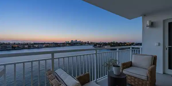 511 Bayshore Dr