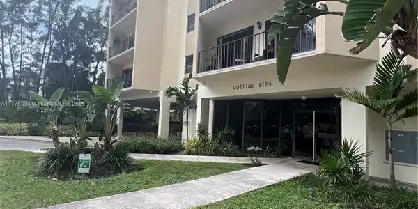 9124 Collins Ave