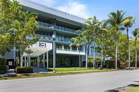 101 Sunrise Dr