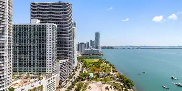 1717 N Bayshore Dr