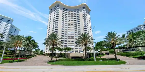 550 S Ocean Blvd